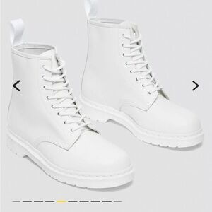 Dr Marten’s 1460 Mono Smooth Leather Lace-up Boots